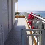 Salora Studio-apartments شقة *