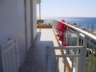 Salora Studio-apartments شقة *